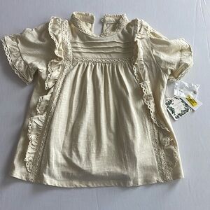 Chelsea and Violet girls top NWT size Medium!